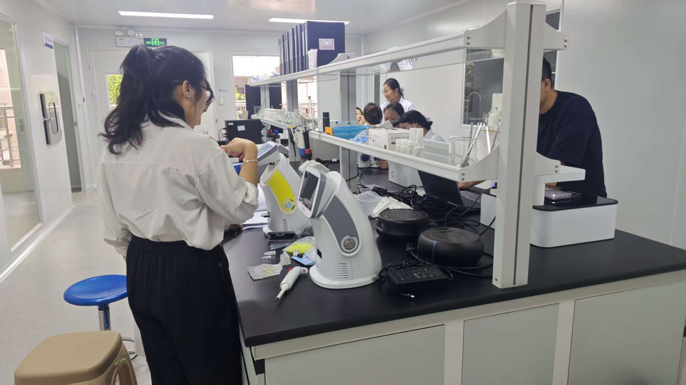 吳少微博士師生團隊蒞臨博大博聚開展化妝品測評技術研討